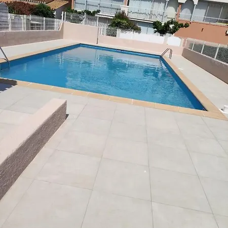 30m In A With Pool Near Beach Agde